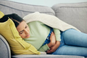 girl-with-stomach-pain