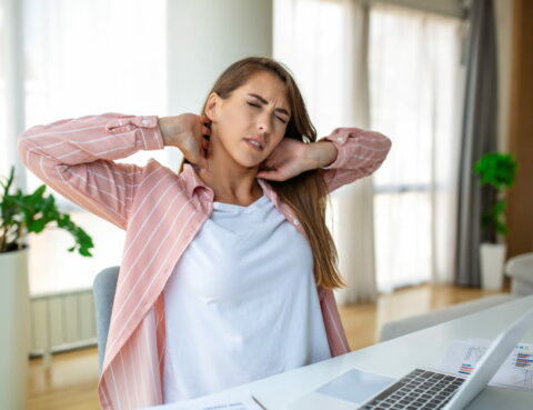 How-to-cope-with-neck-pain
