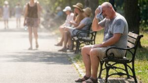 Heat-Stroke-Vs.-Stroke